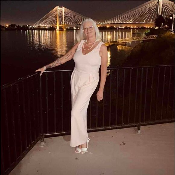 ELLE Pink Sleeveless V Neck A Line One Piece Pantsuit Cocktail Party Med… - Picture 2 of 8